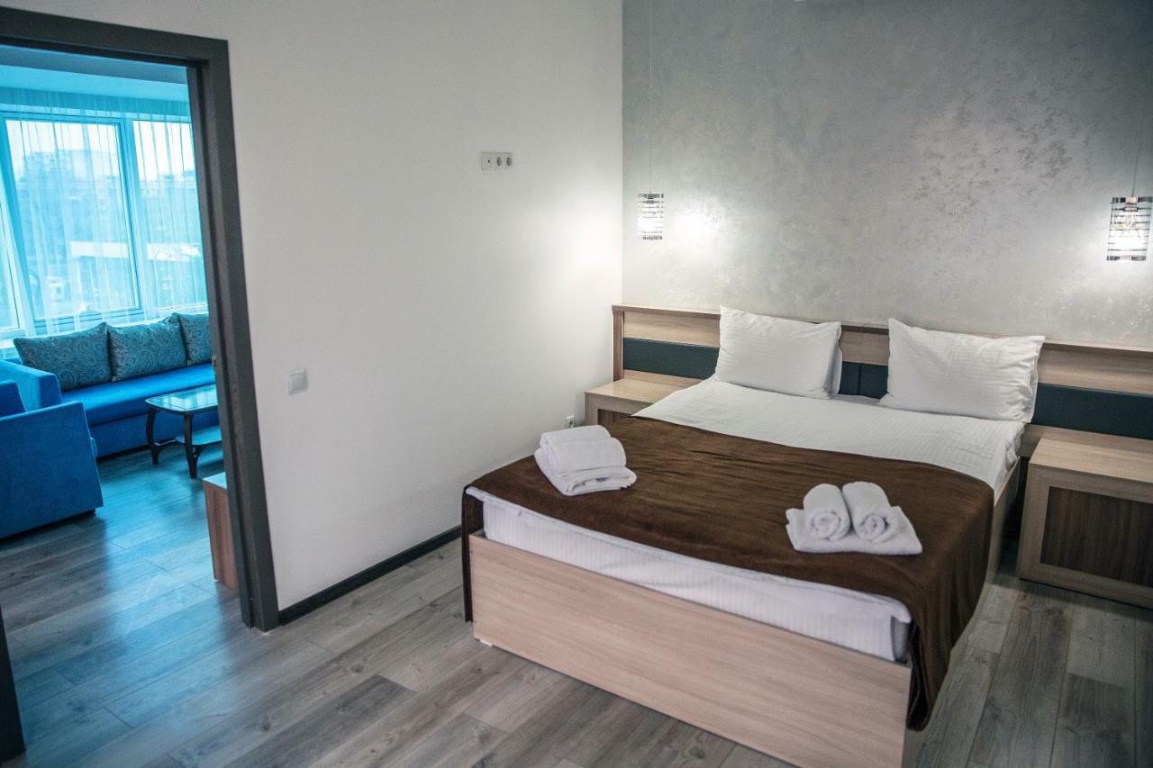 Astra Hotel Alma-Ata Buitenkant foto