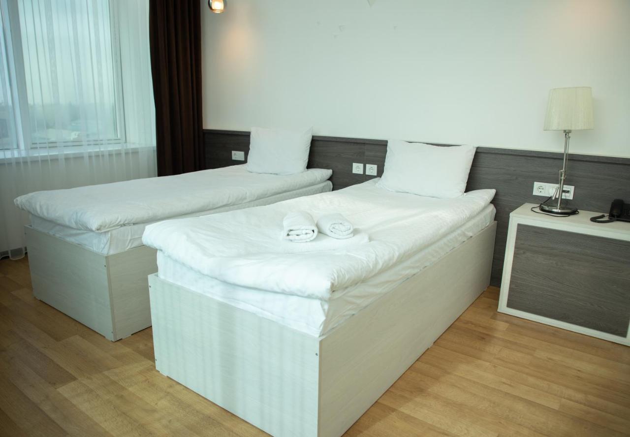 Astra Hotel Alma-Ata Buitenkant foto